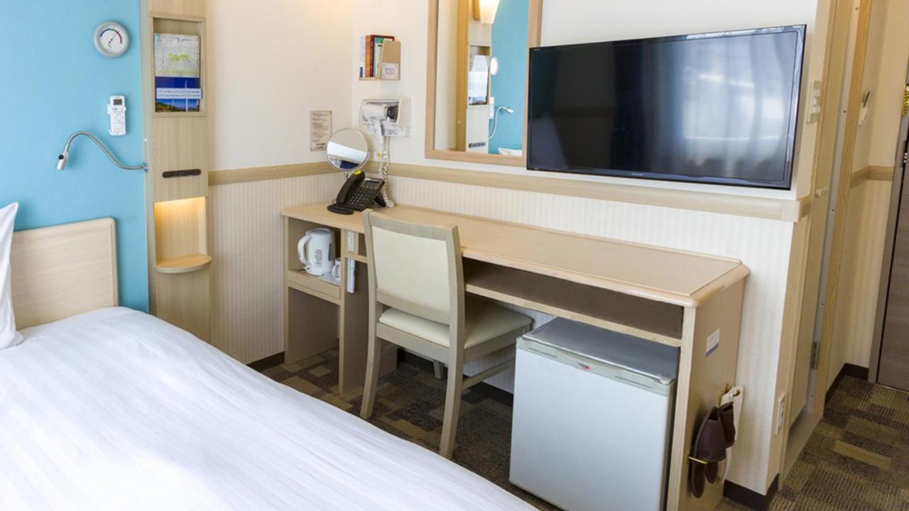 Toyoko Inn Misato-Chuo Ekimae Miszato Kültér fotó